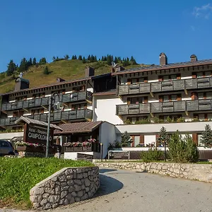 Campolongo Apartmanhotel